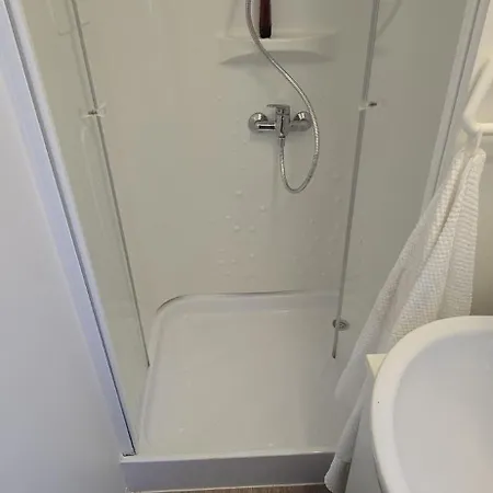 Vomer Beachside Unit * Pakoštane