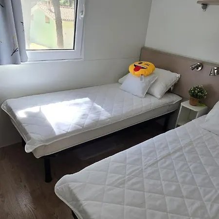 Vomer Beachside Unit Pakoštane